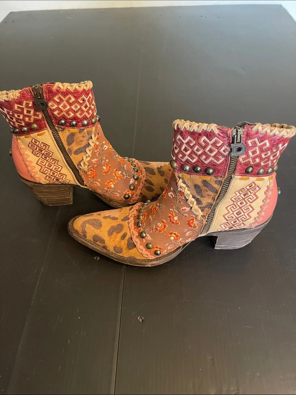 Double D Ranch Pink Blowout Booties Size 8 EUC